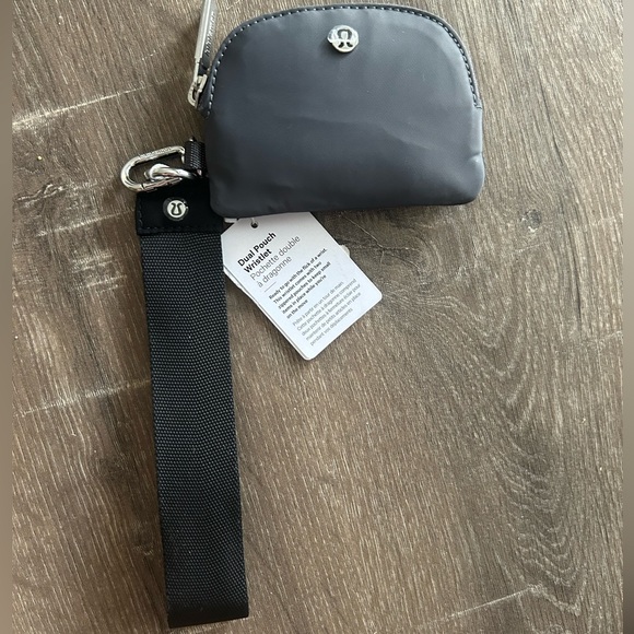 Lululemon Pouch Wristlet - Picture 2 of 3